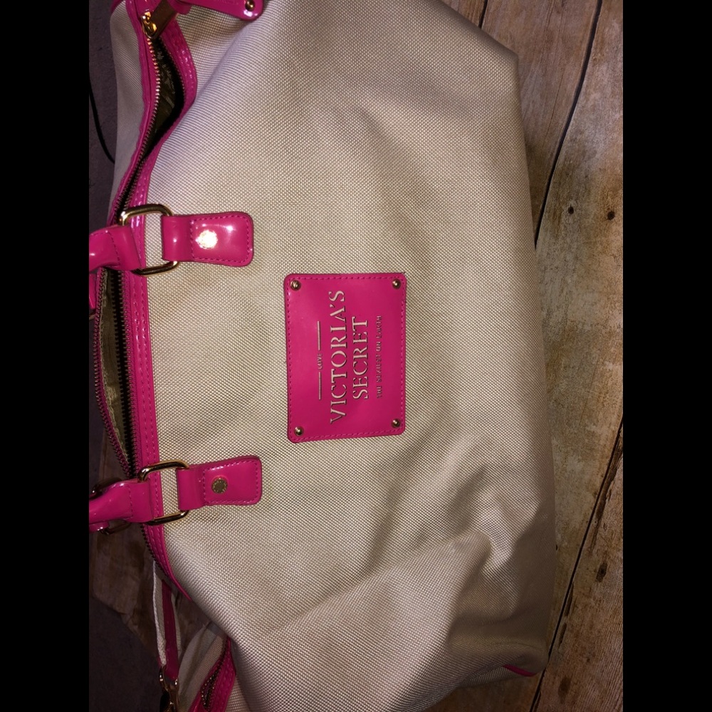 Vs duffel bag